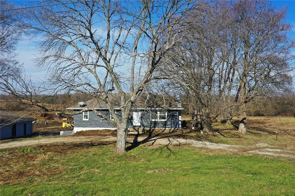 26104 E 273rd Street, Harrisonville, MO 64701 - Image #1