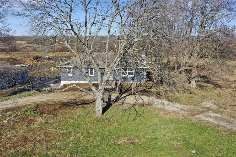 26104 E 273rd Street, Harrisonville, MO 64701 - Image #2