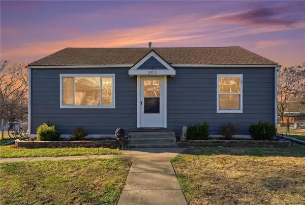 305 Cline Street, Pleasant Hill, MO 64080