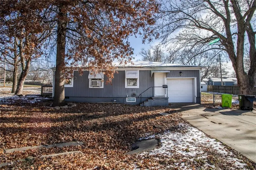 215 W North Street, Belton, MO 64012 - Image #1