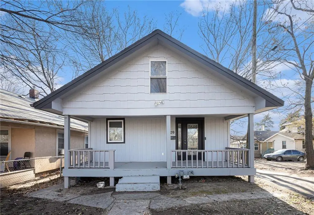 5809 E 16th Terrace, Kansas City, MO 64126 - Image #1