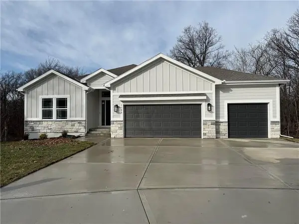 1300 Melissa Court, Kearney, MO 64060
