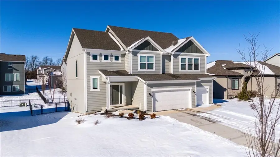 18926 Ocheltree Street, Spring Hill, KS 66083 - Image #2