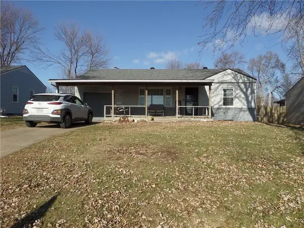 17304 E Bundschu Road, Independence, MO 64056
