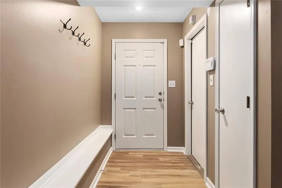 6625 N Cosby Avenue, Kansas City, MO 64151 - Image #3