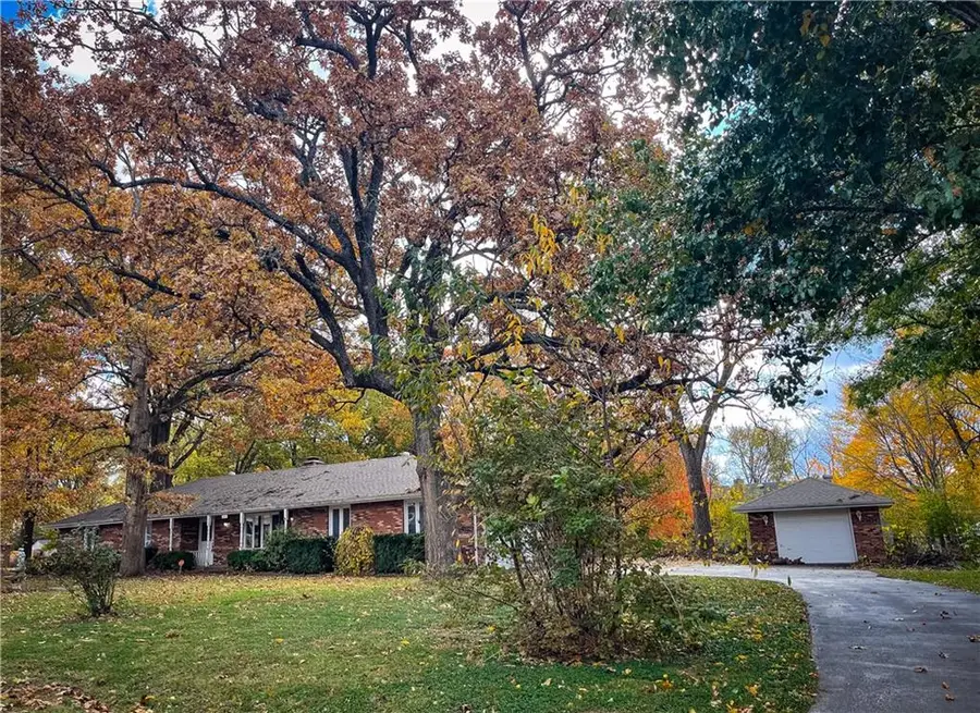 204 W Oak Street, Nixa, MO 65714 - Image #3