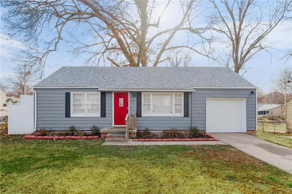 7523 W 64th Terrace, Overland Park, KS 66202 - Image #1