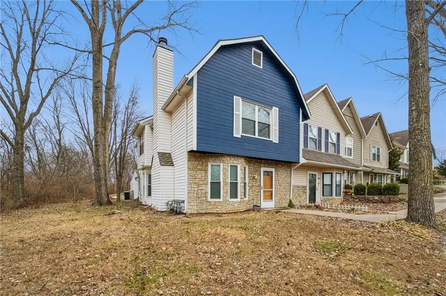 8418 N Park Court, Kansas City, MO 64155 - Image #2