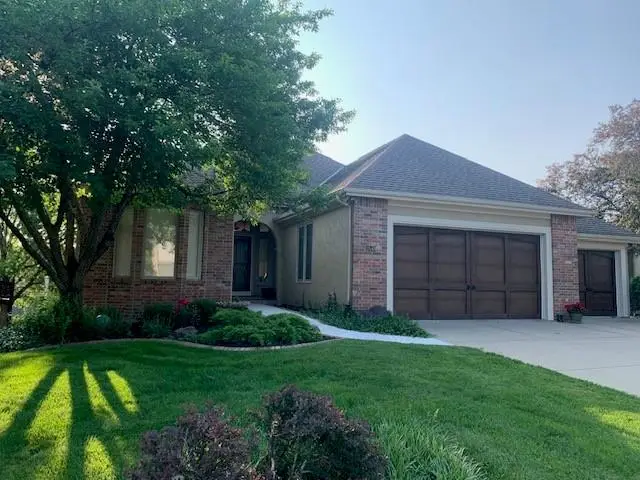 12549 Connell Drive, Overland Park, KS 66213 - Image #2
