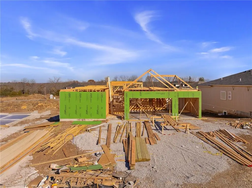 25104 W 141st Terrace, Olathe, KS 66061 - Image #1