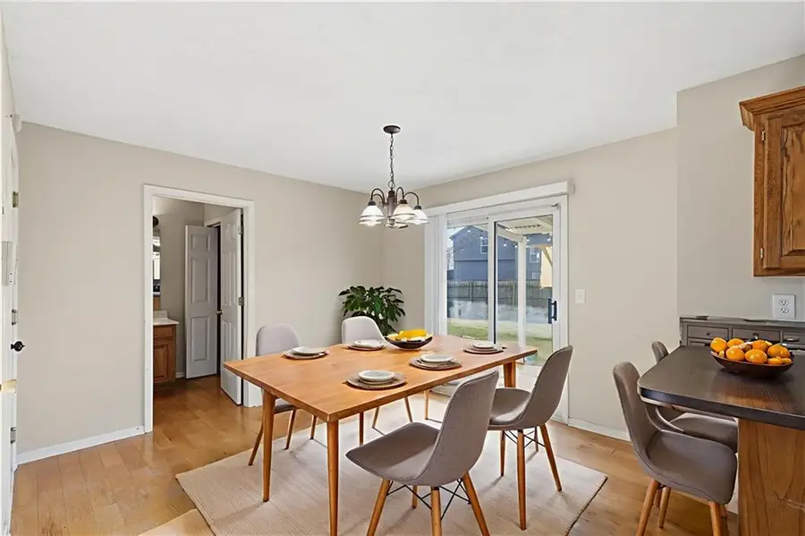 316 Ghost Creek Circle, Gardner, KS 66030 - Image #2