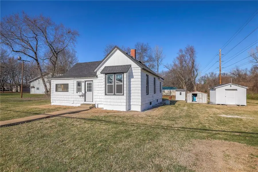 821 E Lincoln Street, Clinton, MO 64735 - Image #2