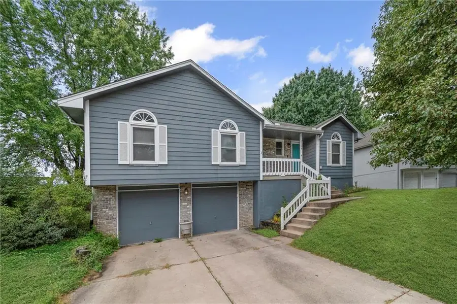 1108 NE Ridgeview Drive, Lees Summit, MO 64086 - Image #3