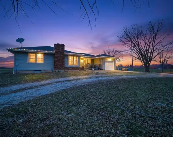 739 SW 700th Road, Holden, MO 64040