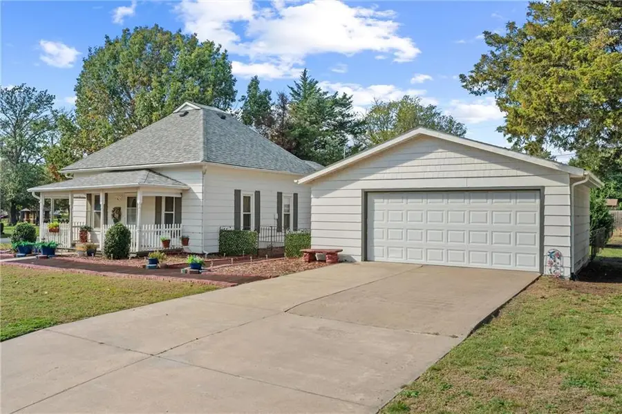 101 N Ridgeway Street, Caney, KS 67333 - Image #3