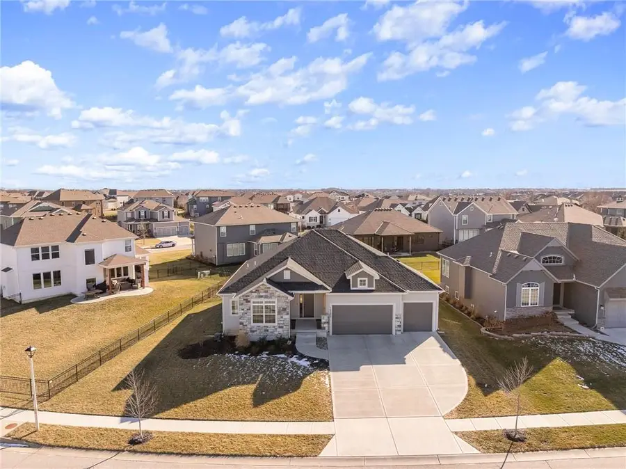 16203 W 165th Street, Olathe, KS 66062 - Image #2