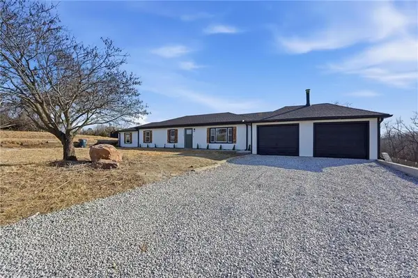 13207 NW 83rd Street, Kansas City, MO 64152