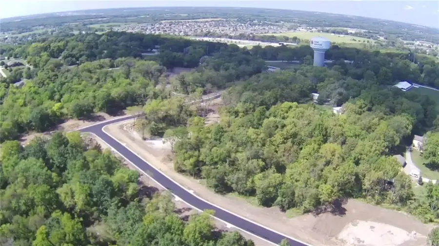 1602 SW Stonewall Drive, Oak Grove, MO 64075 - #2