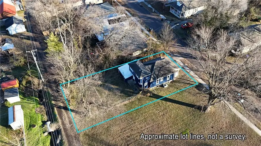 923 E 10th Street, Sedalia, MO 65301 - Image #2