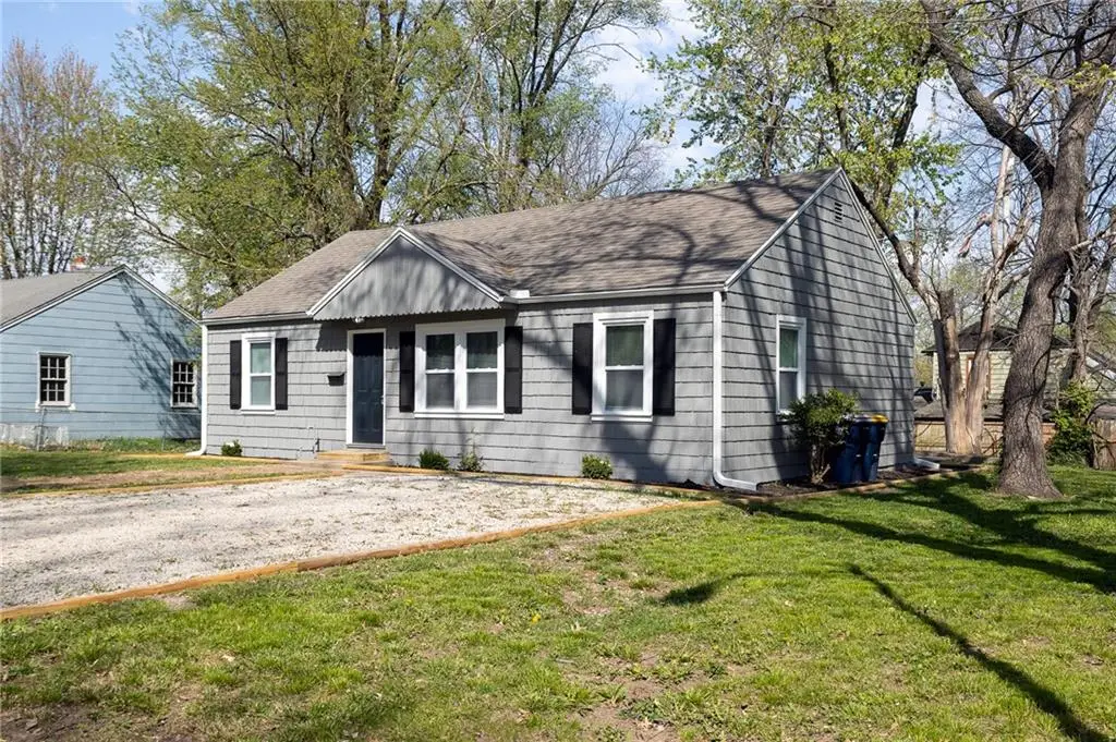 5819 Ridgeway Avenue, Kansas City, MO 64133 - Image #1