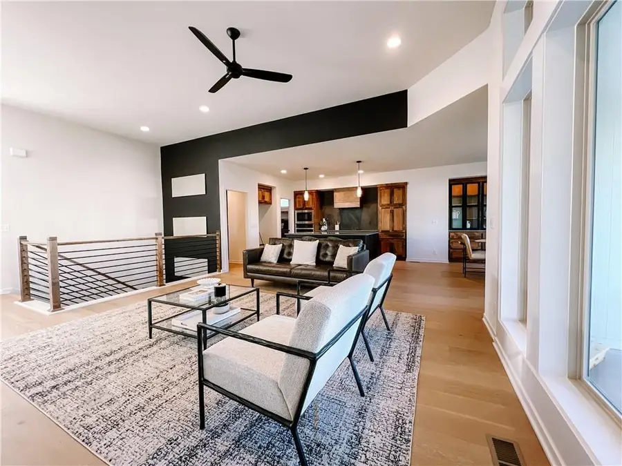 2700 Wheatley Drive, Blue Springs, MO 64029 - Image #3