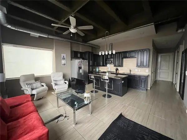 2940 Baltimore Avenue #1101, Kansas City, MO 64108