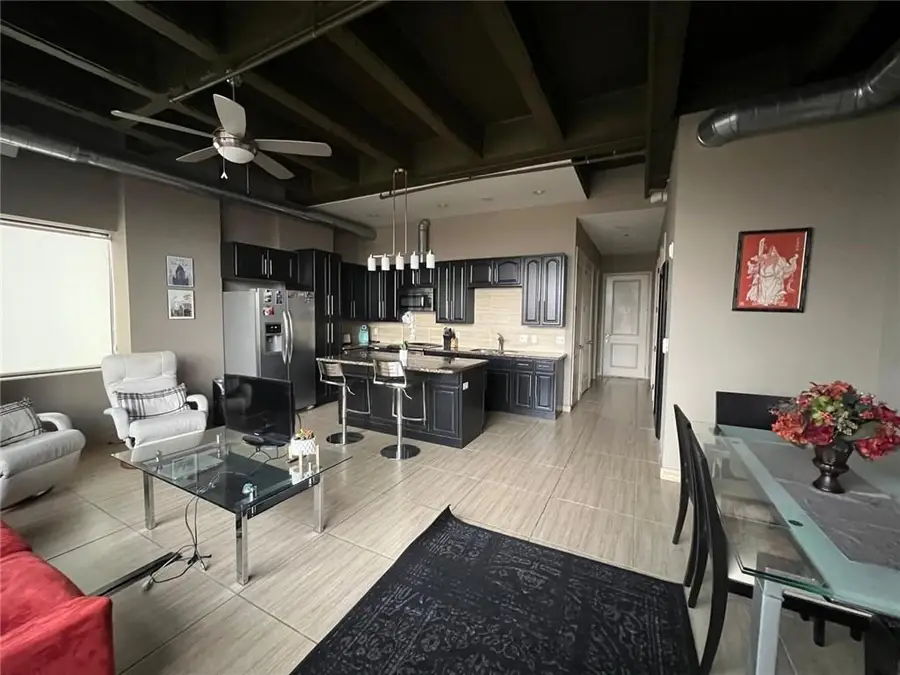 2940 Baltimore Avenue #1101, Kansas City, MO 64108 - Image #2