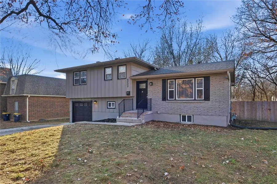 8002 Campbell Street, Kansas City, MO 64131 - Image #2