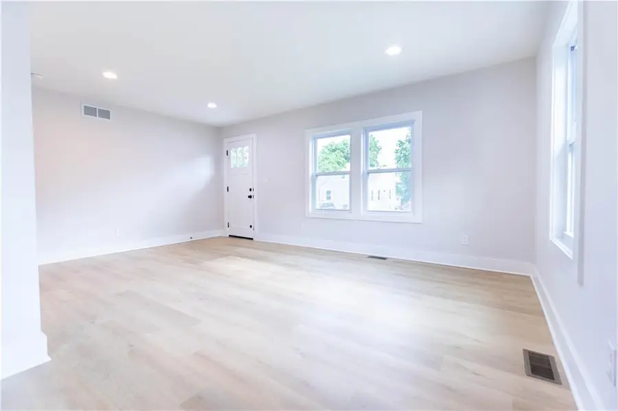 3312 Delavan Avenue, Kansas City, KS 66104 - Image #2