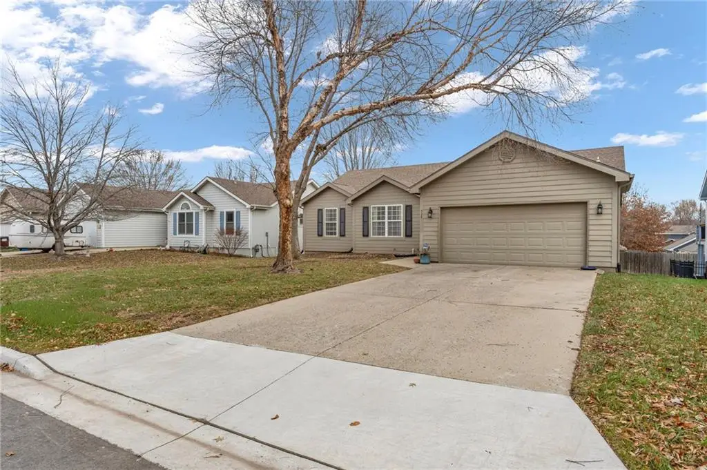 528 Durham Court, Lawrence, KS 66049 - Image #1