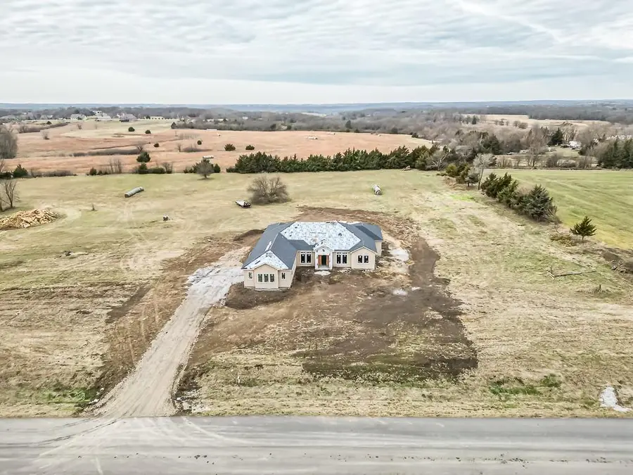 17965 235th Street, Tonganoxie, KS 66086 - Image #3