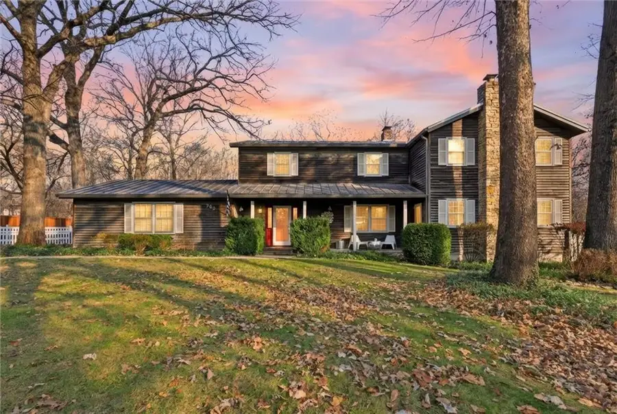 903 Halsey Circle, Harrisonville, MO 64701 - Image #2