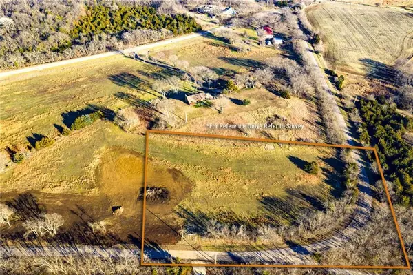 1200 SE Stanley Road, Tecumseh, KS 66542