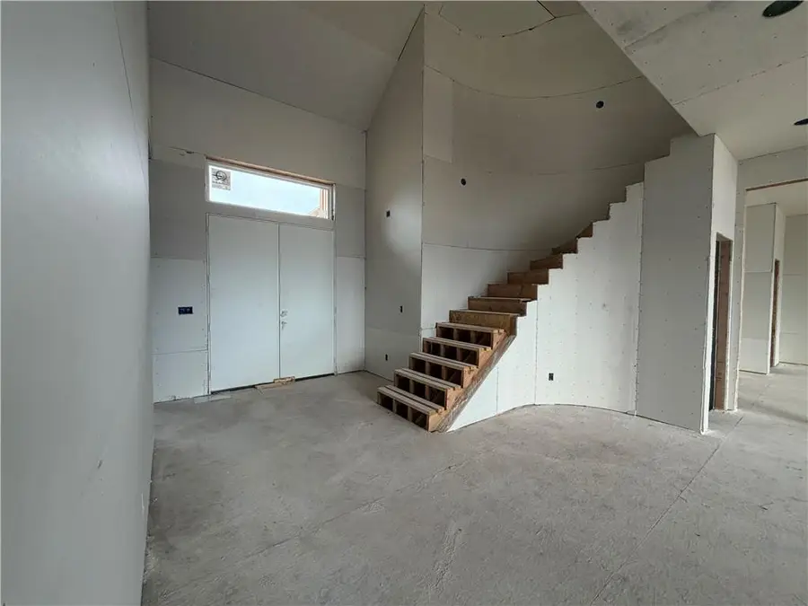 11441 S Langley Street, Olathe, KS 66061 - Image #2