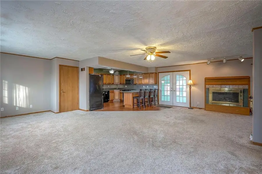 6509 Twin Oaks Drive, Kansas City, MO 64151 - Image #3