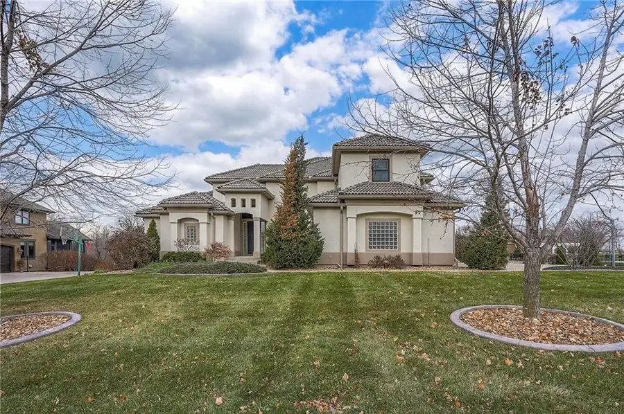 10502 N Willow Avenue, Kansas City, MO 64157 - Image #2