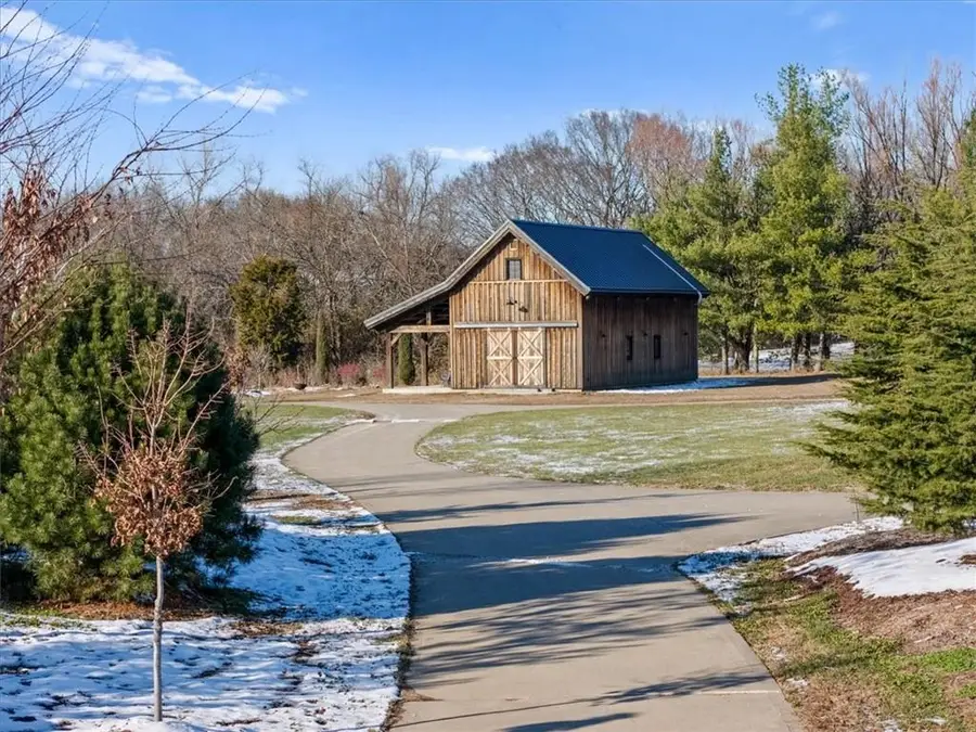 12517 S Harris Road, Lees Summit, MO 64086 - Image #3