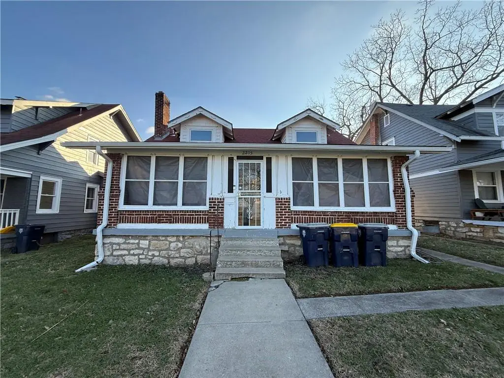 2215 E Meyer Boulevard, Kansas City, MO 64132 - Image #1