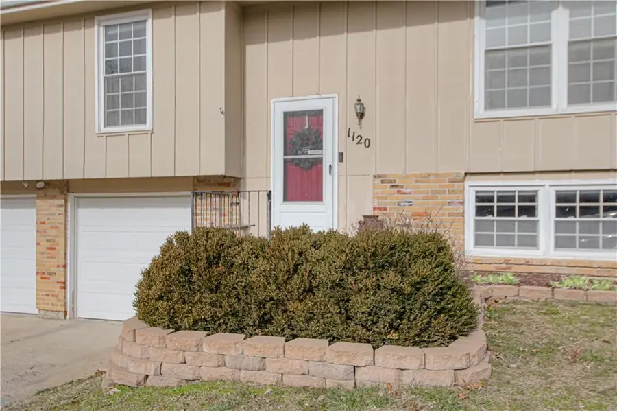 1120 W Wabash Street, Olathe, KS 66061 - Image #2
