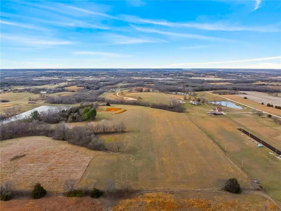 1036 E 1700 Road, Lawrence, KS 66046 - Image #3