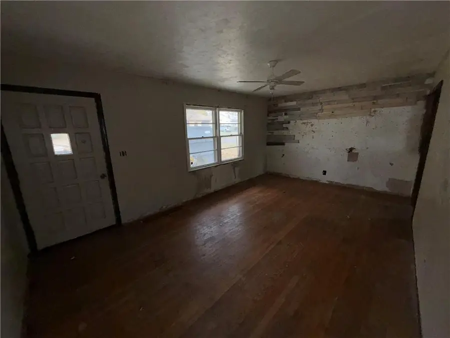 3013 Mason Avenue, Independence, MO 64052 - Image #2