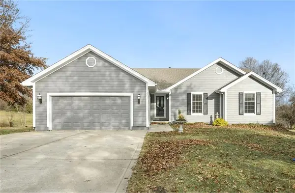 1403 E 2nd Street Terrace, Cameron, MO 64429