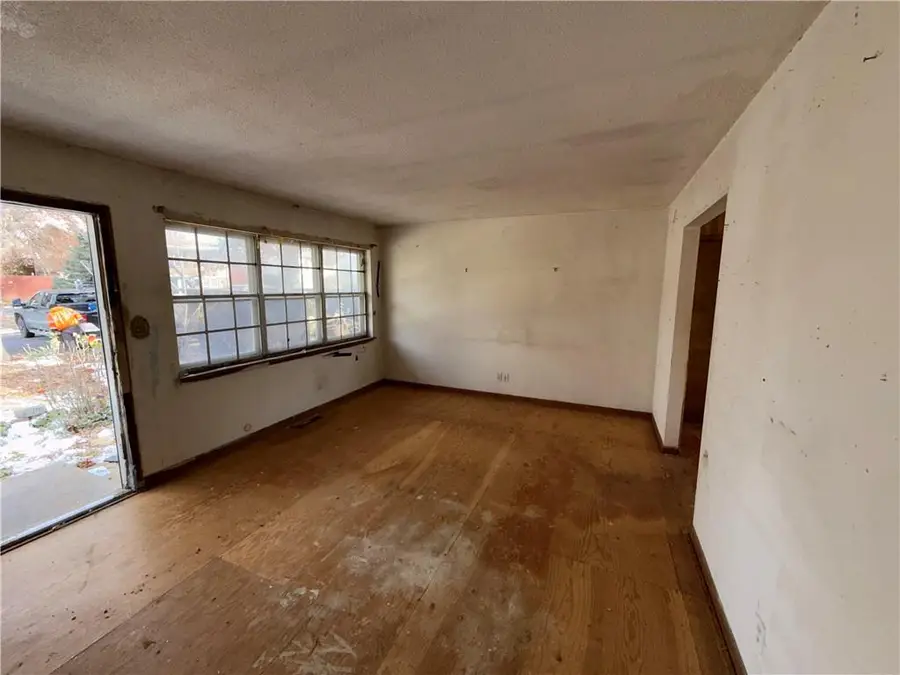 8539 Sandusky Avenue, Kansas City, KS 66112 - Image #3