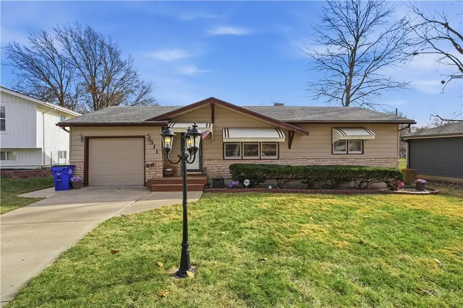 311 NE Arlington Circle, Lees Summit, MO 64063 - Image #2