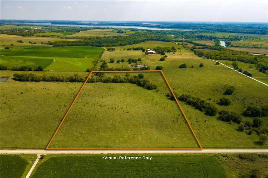 1230 E 100 Road, Berryton, KS 66409 - #1