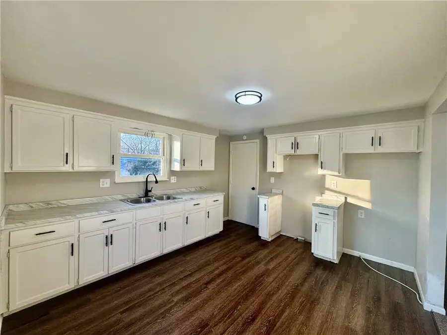 300 Vine Street, Platte City, MO 64079 - Image #3