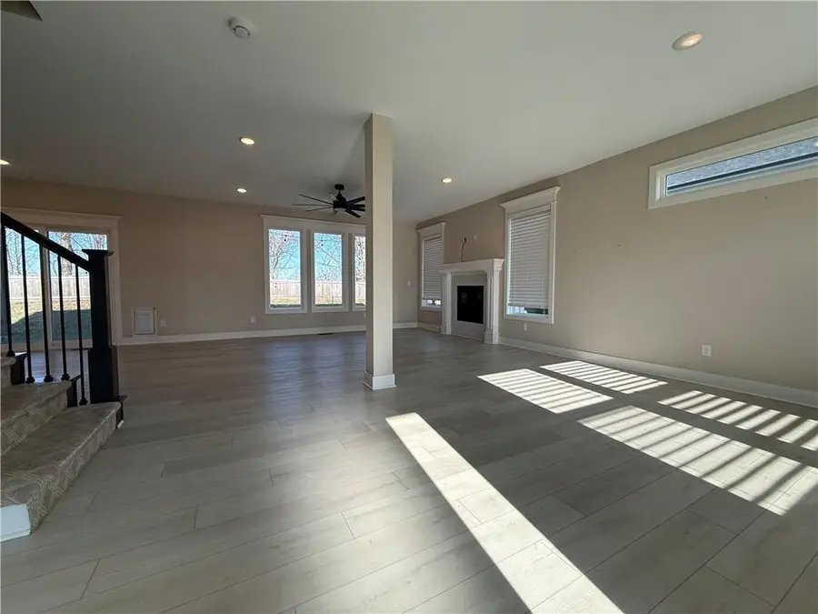 305 SW Nelson Drive, Blue Springs, MO 64014 - Image #2