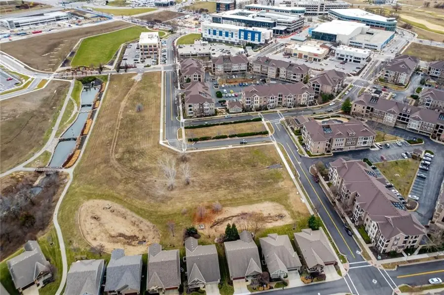 8531 Barstow Street, Lenexa, KS 66219 - Image #2