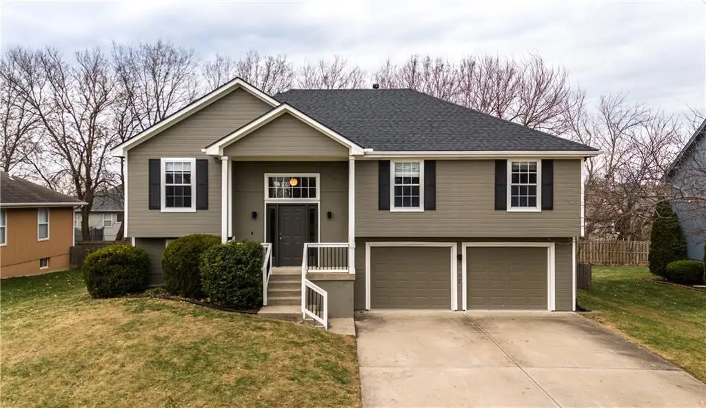 3932 SW Chatham Drive, Lees Summit, MO 64082 - Image #1