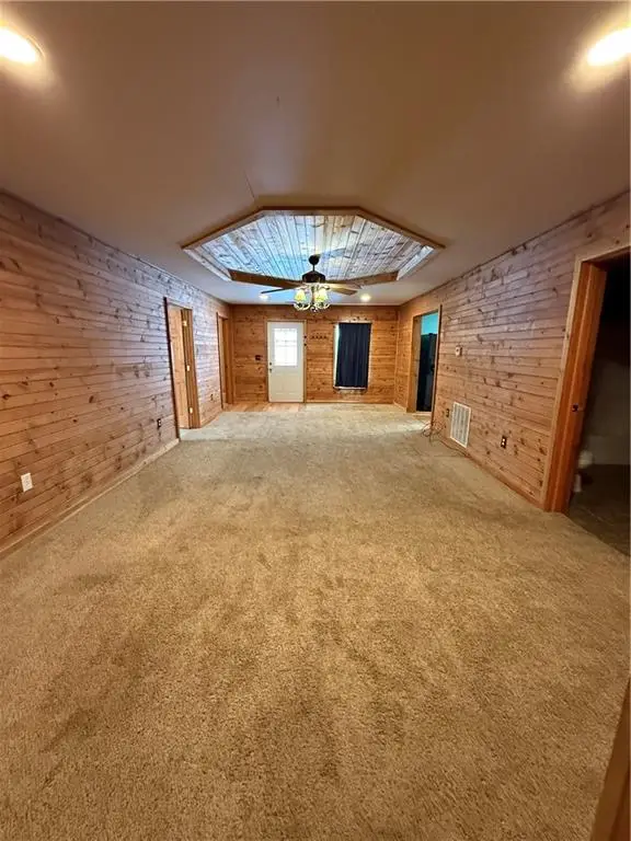 428 Walnut Street, Guilford, MO 64457 - Image #3